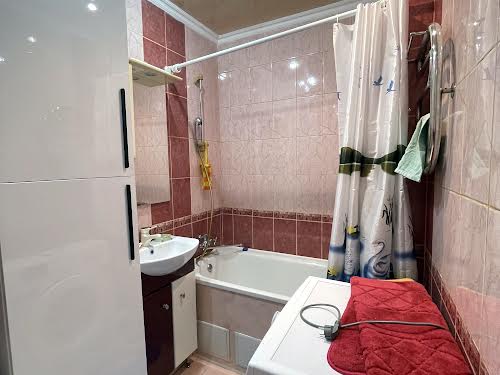 квартира за адресою Романа Шухевича вул., 18