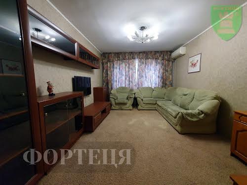 квартира по адресу Героев просп., 32