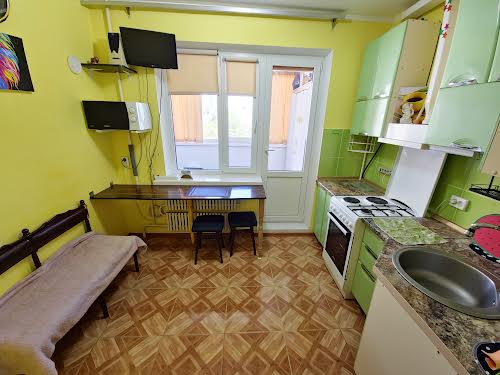 квартира за адресою Панаса Мирного вул., 30