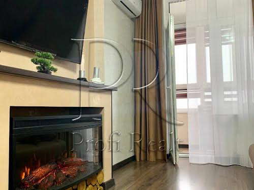 квартира за адресою Драгоманова вул., 10