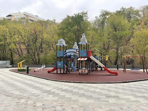 комерційна за адресою Глибочицька вул., 73-77