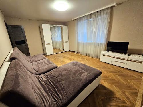 квартира за адресою Єврейська вул., 42