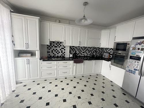 квартира за адресою Соломії Крушельницької вул., 8