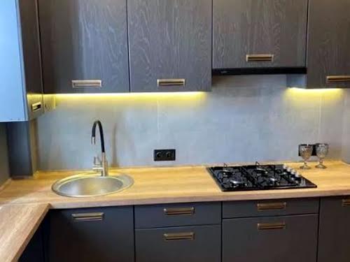 квартира за адресою Панаса Мирного вул., 28