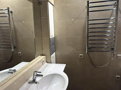 квартира за адресою Євгена Коновальця вул. (Щорса), 32-В