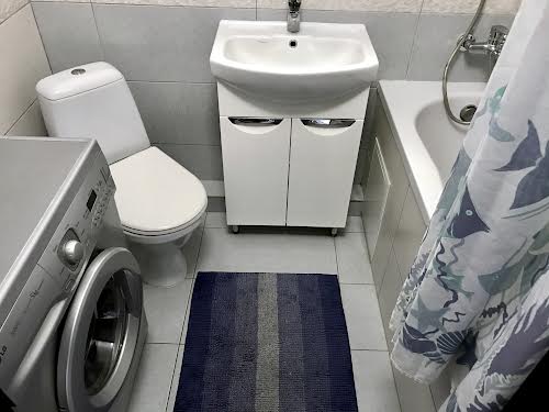 квартира по адресу Українська ул., 83 б