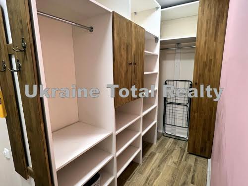 квартира за адресою Райдужна вул., 58