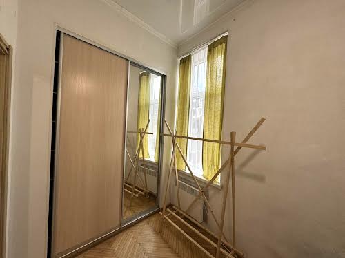 квартира за адресою Богдана Хмельницького вул., 72