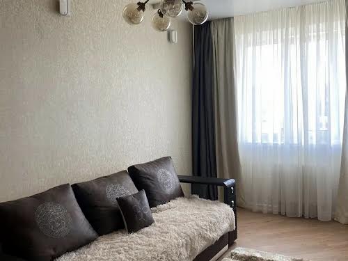 квартира за адресою Патріарха Мстислава Скрипника вул., 48-А