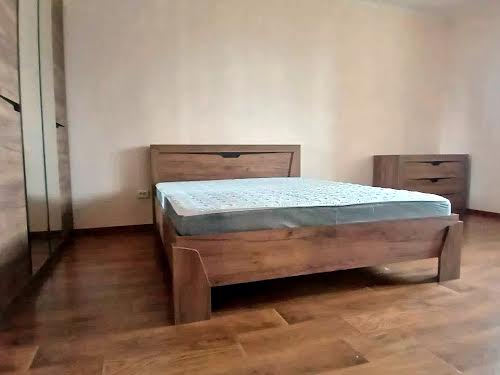 квартира по адресу Ревуцкого ул., 54