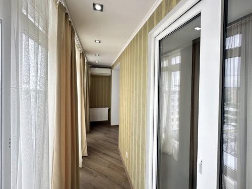 квартира по адресу Ивана Миколайчука ул., 38а