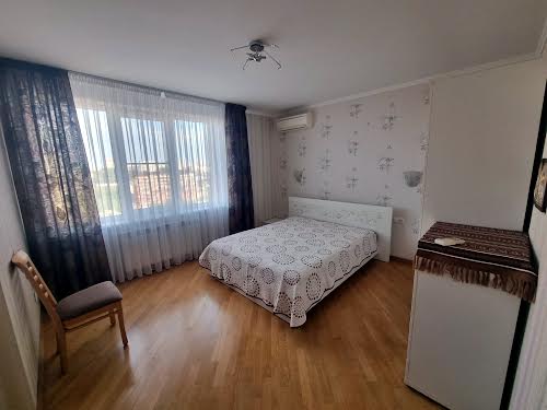 квартира за адресою Осіння вул., 33
