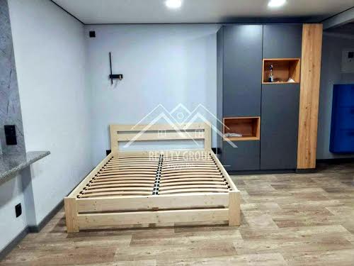 квартира за адресою Степана Тільги вул. (Революційна), 35