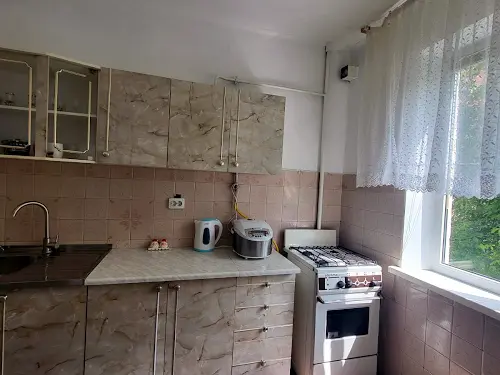 квартира за адресою Івана Павла, 8
