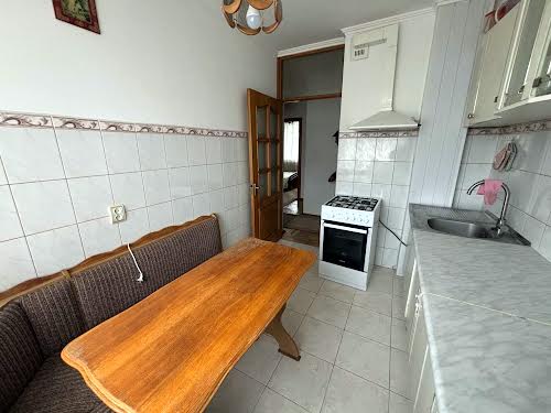 квартира за адресою Олександра Довженка вул., 3
