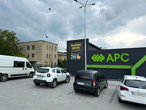 комерційна за адресою Івана Мазепи вул., 14