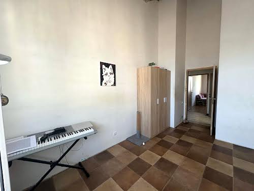квартира по адресу Бочарова Генерала ул., 58