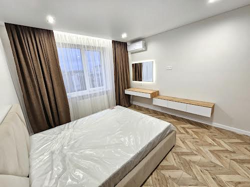 квартира за адресою Довга, 20 в