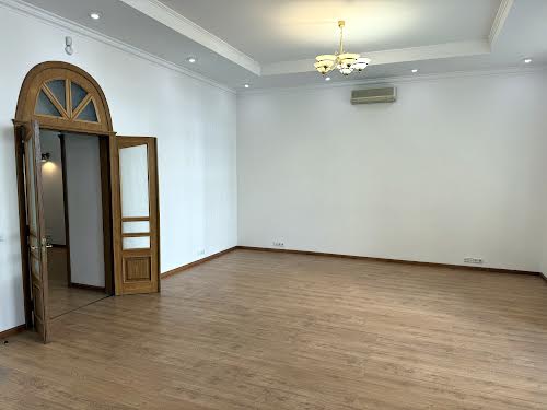 коммерческая по адресу Саксаганского ул., 99