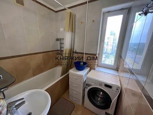 квартира за адресою Дніпровська набережна вул., 13