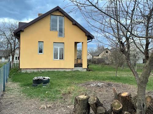 будинок за адресою с. Бишків, Стуса, 12