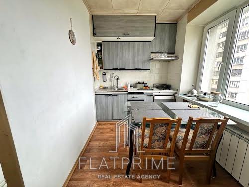 квартира за адресою Будівельників вул., 27А