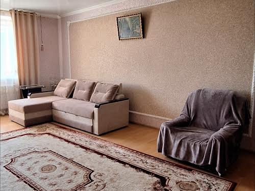 квартира по адресу Л.Гузара, 15 а