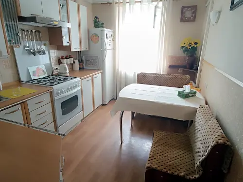 квартира за адресою Небесної Сотні просп. (Маршала Жукова), 89а