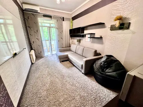 квартира за адресою Михайла Бойчука вул. (Кіквідзе), 5