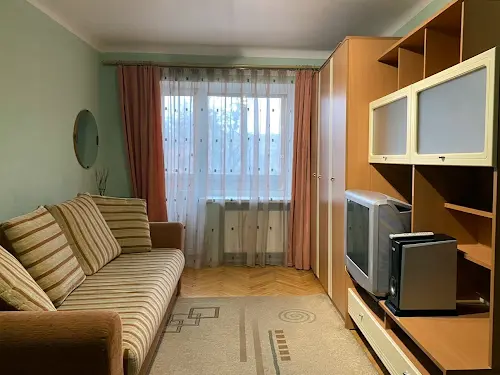 квартира за адресою Будівельників вул., 12