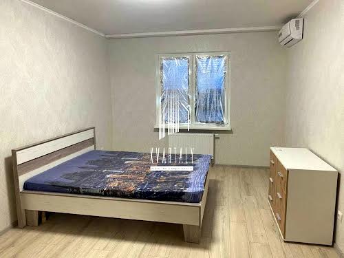 квартира за адресою Ревуцького вул., 54