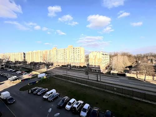 квартира за адресою Київ, Метрологічна вул., 58б