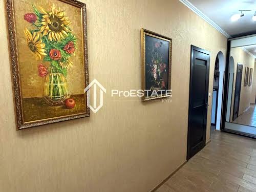 квартира за адресою Бориспільська вул., 4