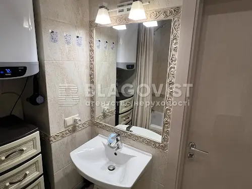 квартира по адресу Левітана ул., 3