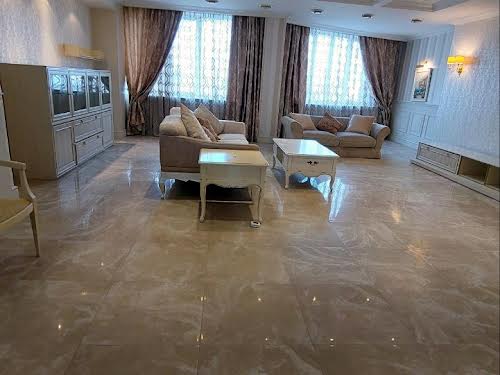 квартира за адресою 10-го Квітня пл., 33б