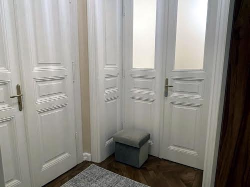 квартира за адресою Степана Бандери вул. (), 2