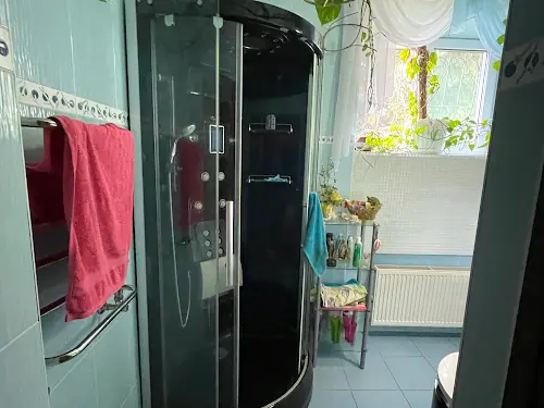 дом по адресу Деснянская ул.