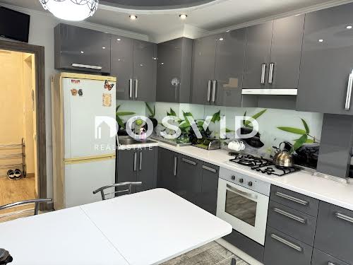 квартира за адресою Тополь-1, 18