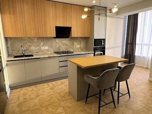 квартира за адресою Домбровського вул., 75