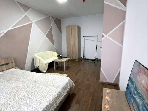 квартира за адресою Софії Русової вул., 5-Б