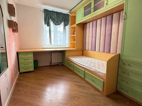 квартира за адресою Новобузька вул., 128