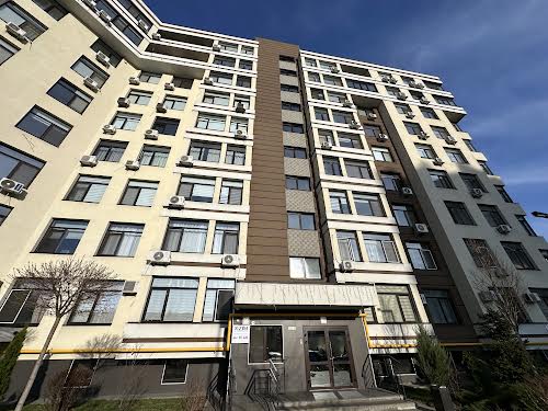 квартира за адресою Юнацька вул., 4
