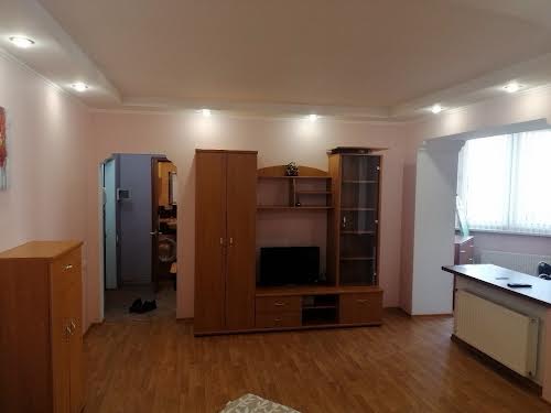 квартира за адресою Композитора Ніщинського вул., 22