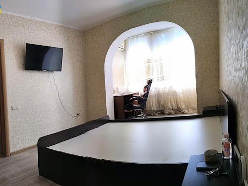 квартира за адресою Наукова вул., 48/2
