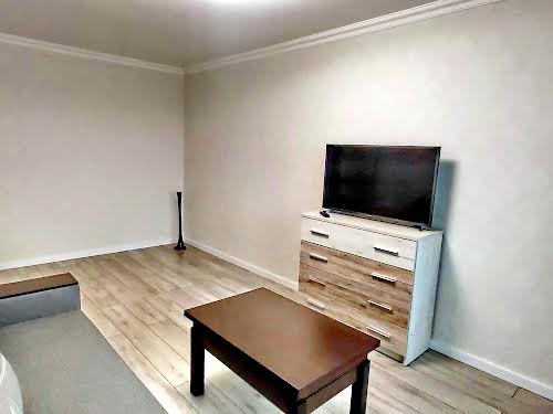 квартира за адресою Наукова вул., 44