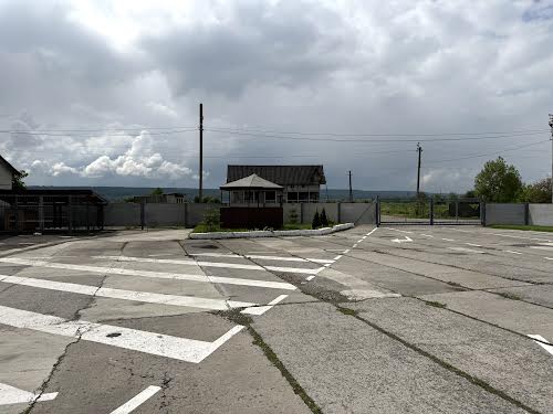 комерційна за адресою Леся Українка, 34
