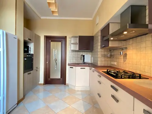 квартира по адресу Киев, Лабораторная ул., 8
