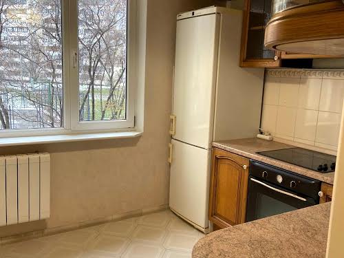 квартира за адресою Анни Ахматової вул., 17