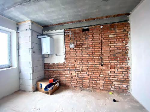 квартира за адресою Озерна вул., 16-Б