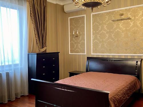 квартира за адресою Ляпунова вул., 16